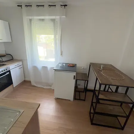 2Zimmer 3 Betten Zentral